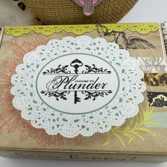 Retired PreOwned Plunder “Sue” Statement Necklace Soft Pink 18”-21” Box and Bag - Picture 16 of 16